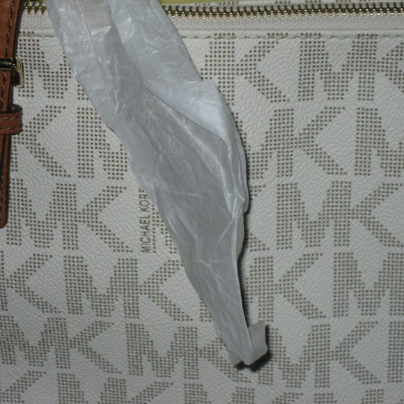 NEW Michael Kors  Original MK Vanilla Jet Set Logo Monogram handbag Tote - Picture 13 of 16